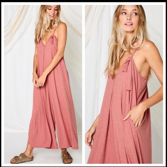 MOST Fabulous Tie Shoulder Jumpsuit NWT - Picture 3 of 4